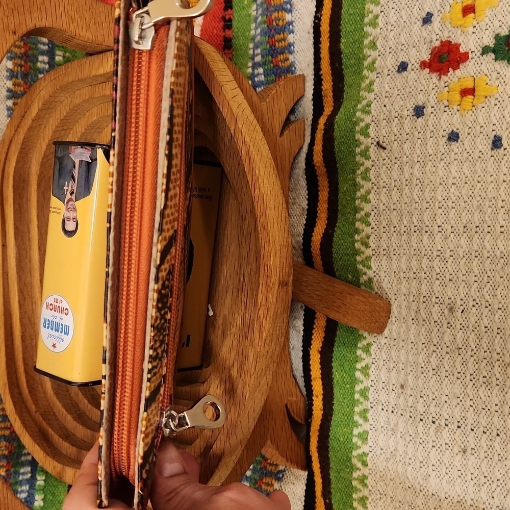 Relic by Fossil Vegan Leather Leaf Print Wallet EUC - Picture 5 of 11